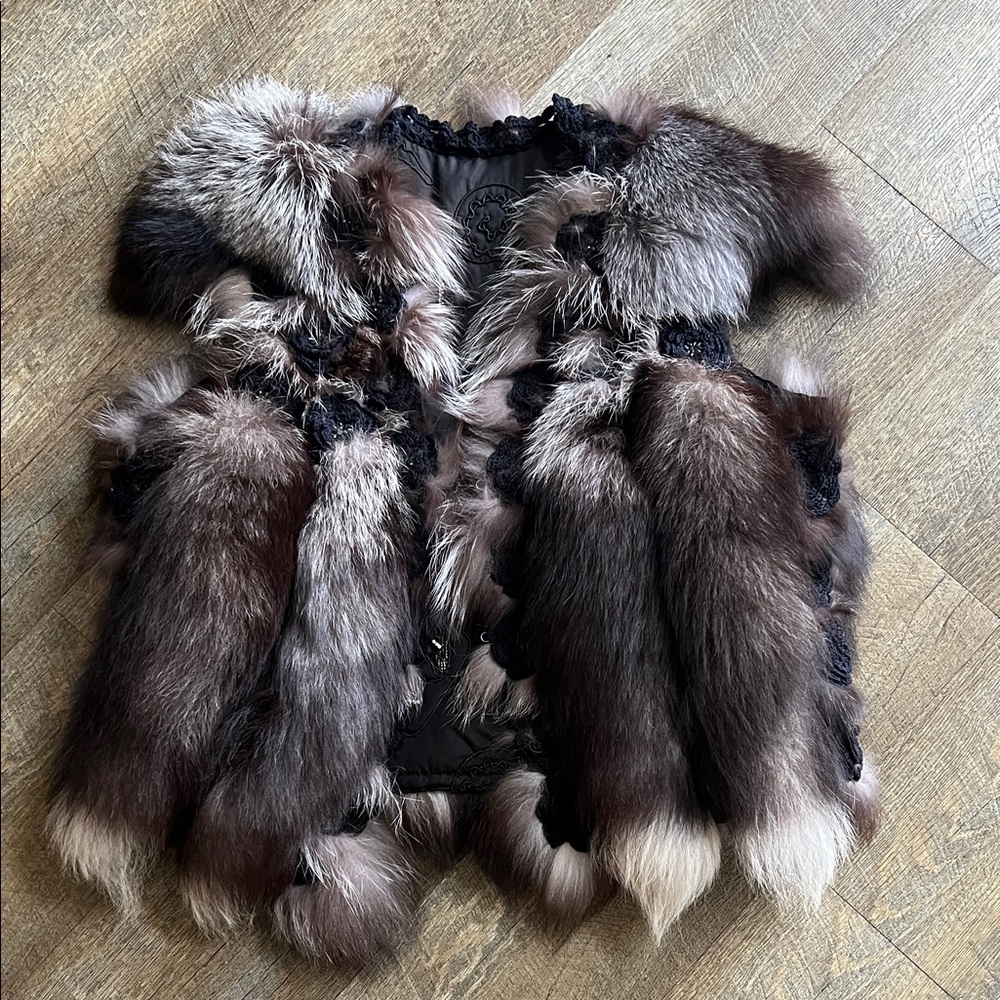Luxurious Black Fox Tails (10 in total) Fur Vest with Hand-Crocheted Flowers